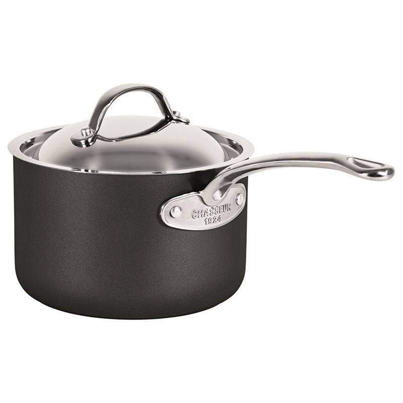 Chasseur – Cinq Etoiles Hard Anodised Non-Stick 18cm Saucepan with Lid 2.7Ltr