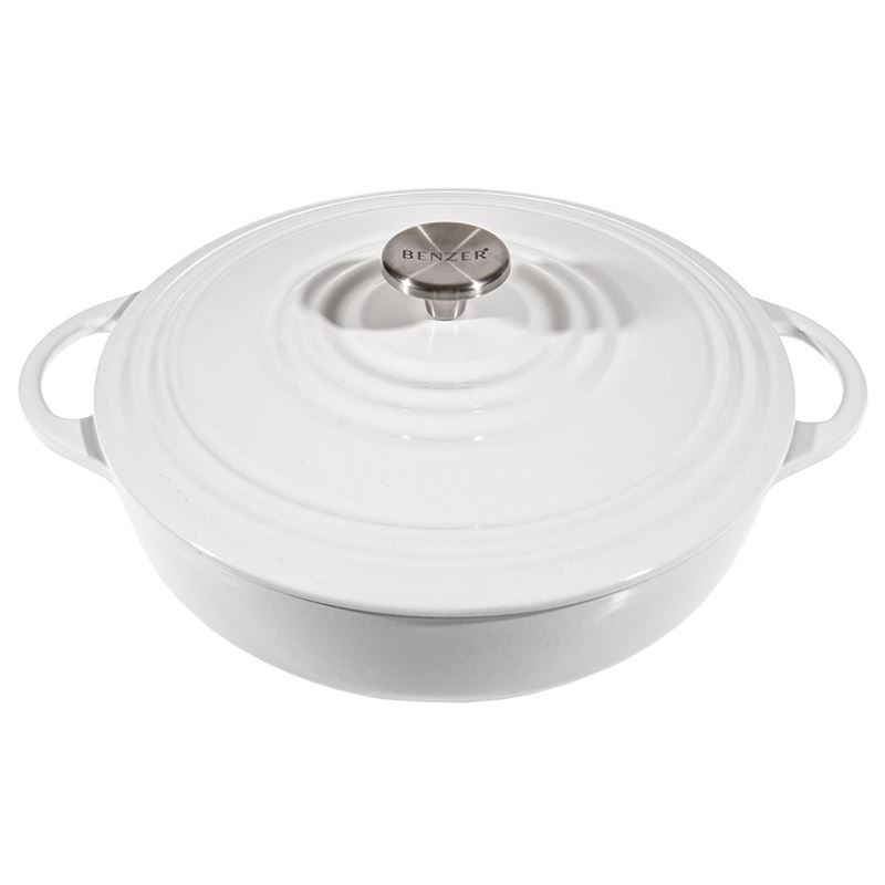 Benzer – Kristoff Cast Iron 28cm Chef’s Low Casserole with Stainless Steel Knob 4Ltr Flour White