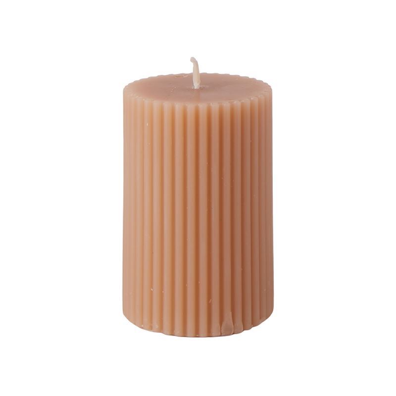 Amalfi – Ribbed Pillar Candle Goji Berry 7.5x5cm Ginger