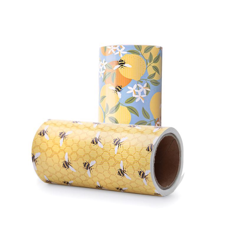 is Gift – Bees Lint Roller 22cm