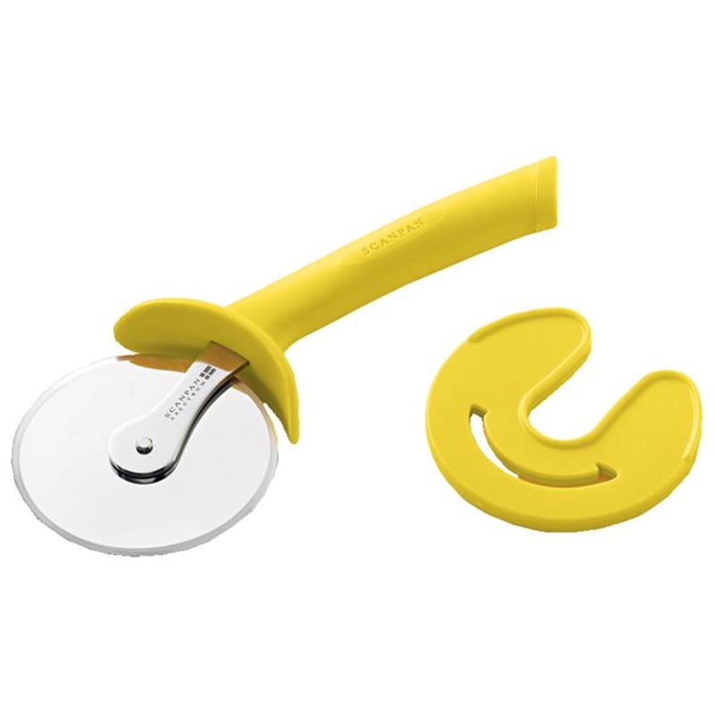 Scanpan – Spectrum Soft Touch Coloured Handle Pizza Cutter Yellow