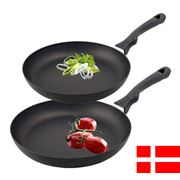 Siaki ontbijtbord 20 cm steengoed crème met reliëf en bronzen rand SET Siaki ontbijtbord 20 cm steengoed crème met reliëf en bronzen rand SET